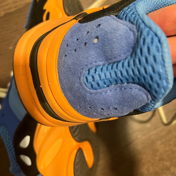 adidas Yeezy Boost 700 Bright
Blue - Picture 8 of 12